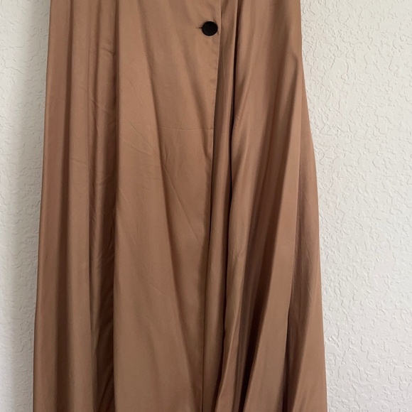 Dress - Picture 4 of 10